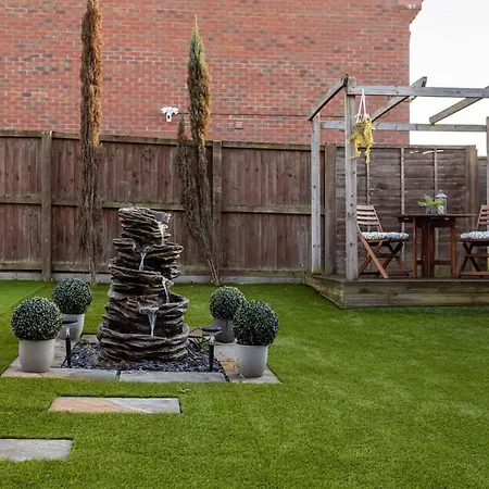 Beautifully Designed 3 Bed House - In Manchester-2